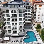 New One Bedroom Kleopatra 600 метров до моря