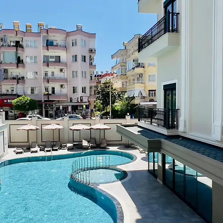New One Bedroom Kleopatra 600 метров до моря Apartment