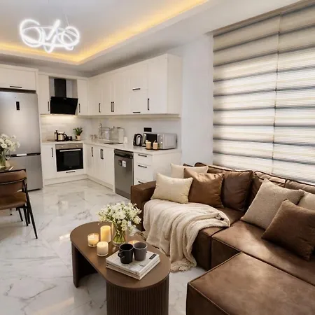 New One Bedroom Kleopatra 600 метров до моря Apartman Alanya