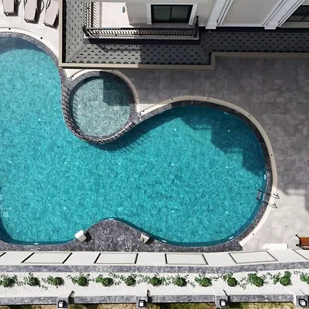 New One Bedroom Kleopatra 600 метров до моря Apartment
